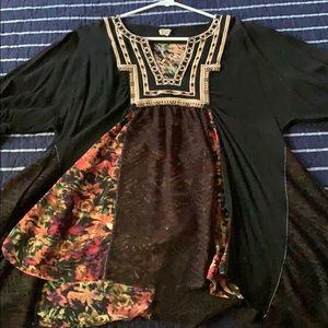 Gimmicks floral tunic